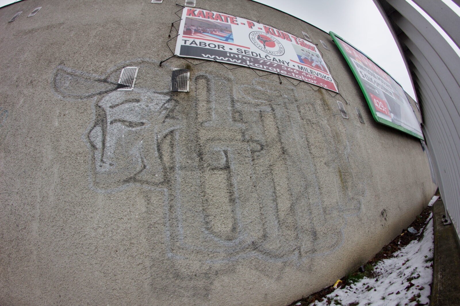 důkaz o sídlišti nad lužnicí sídliště sojčák tábor galerie kultura graffiti
