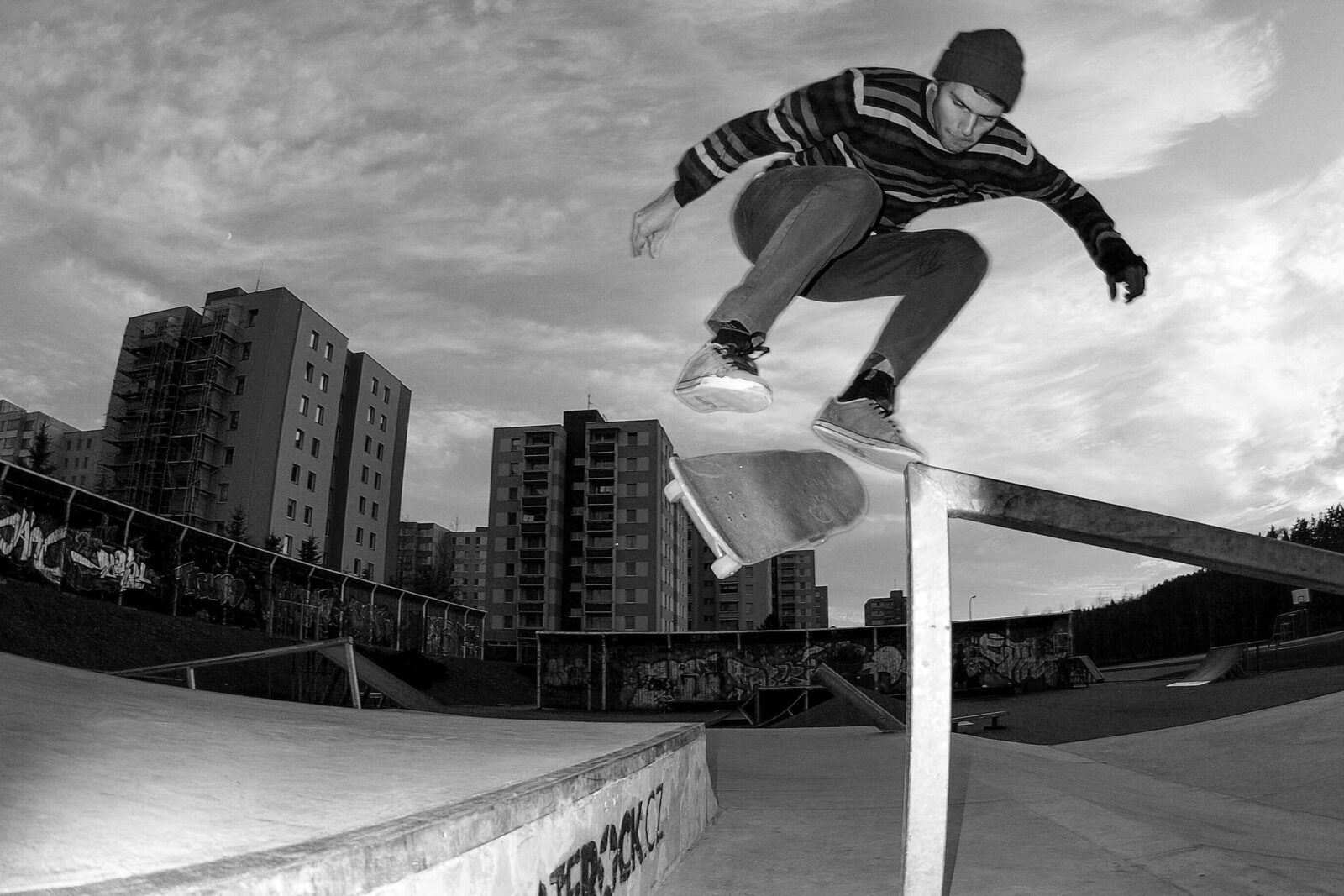 důkaz o sídlišti nad lužnicí sídliště sojčák tábor galerie kultura skatepark