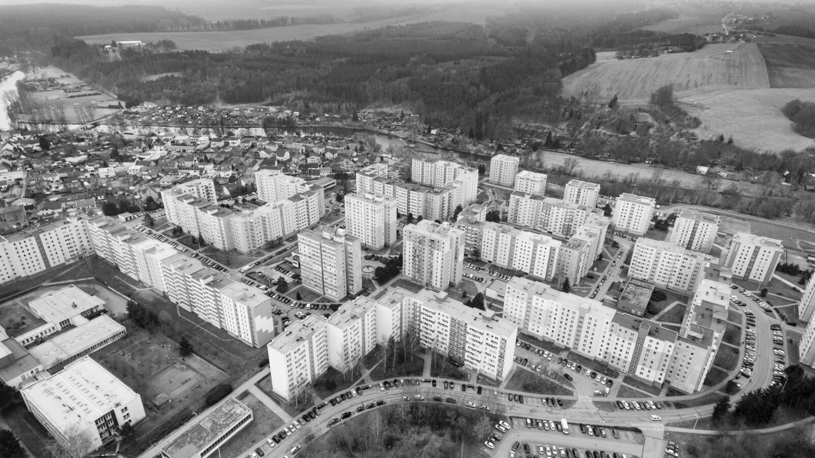 důkaz o sídlišti nad lužnicí sídliště sojčák tábor galerie současnost dron