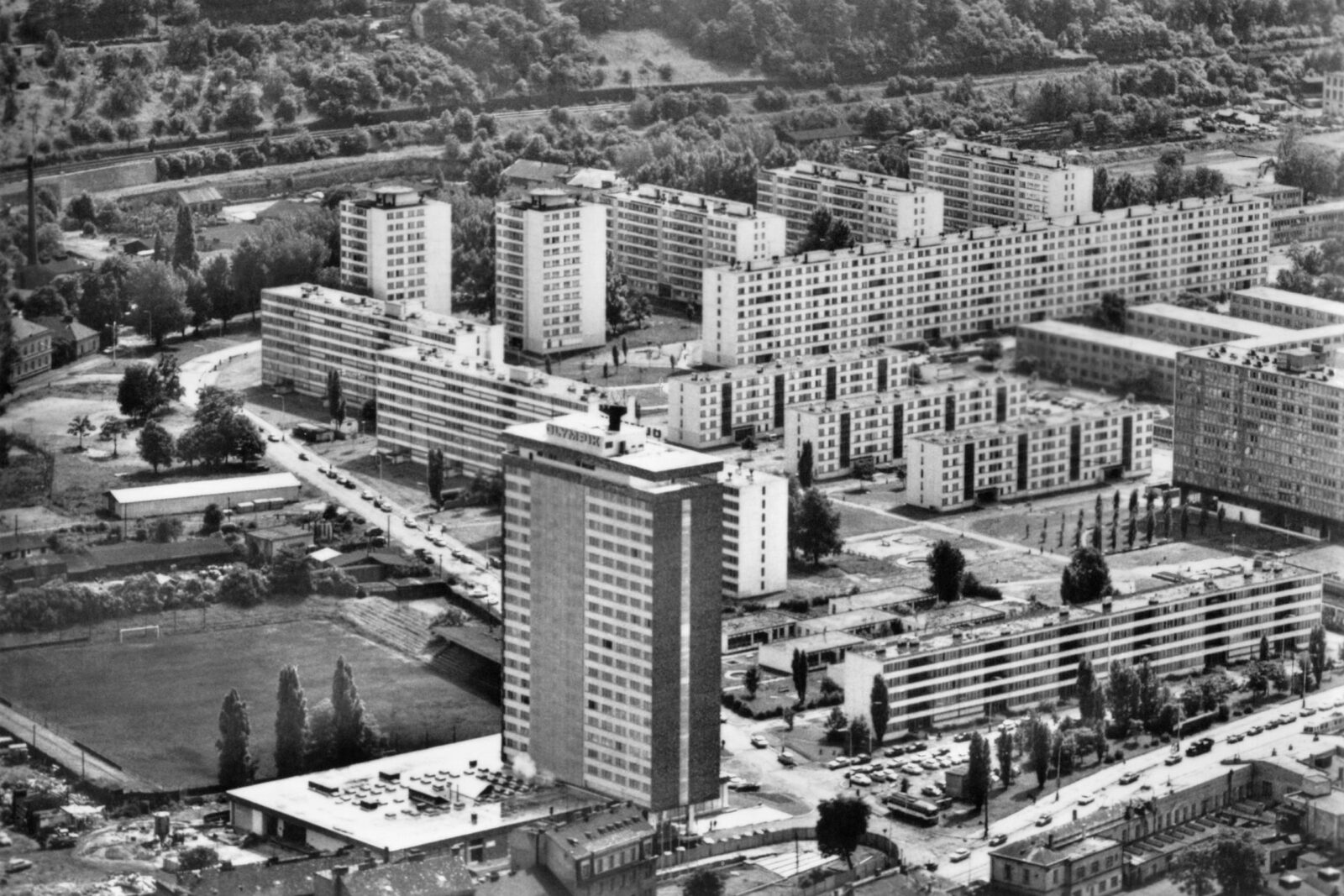 POHLEDOS Pohlednice Pohled Panelák Paneláky Sídliště Praha Invalidovna