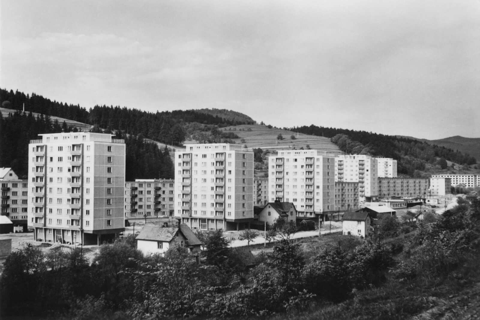 POHLEDOS Pohlednice Pohled Panelák Paneláky Sídliště Vsetín
